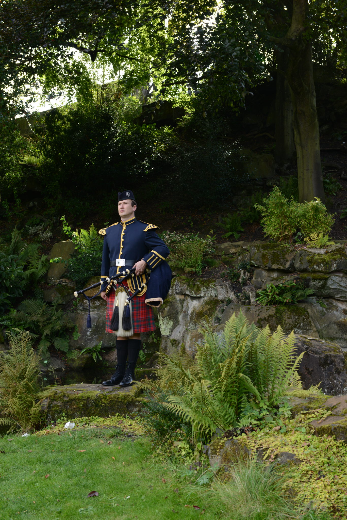 Funeral Bagpiper Malcolm Smith Scottish Bagpiper